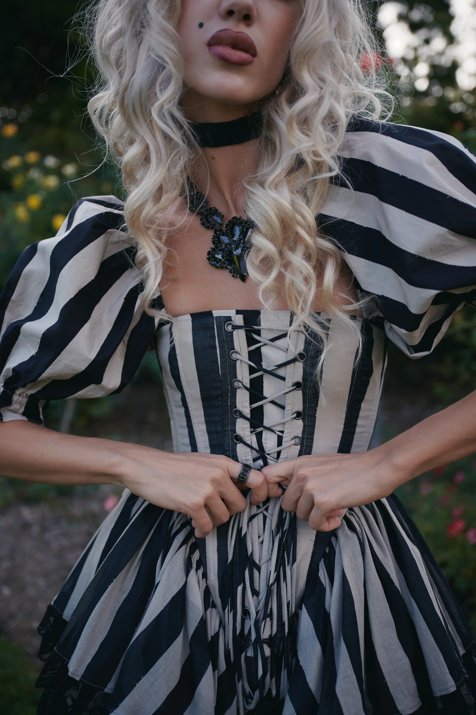 The Buccaneer Victorian Corset - Image 14