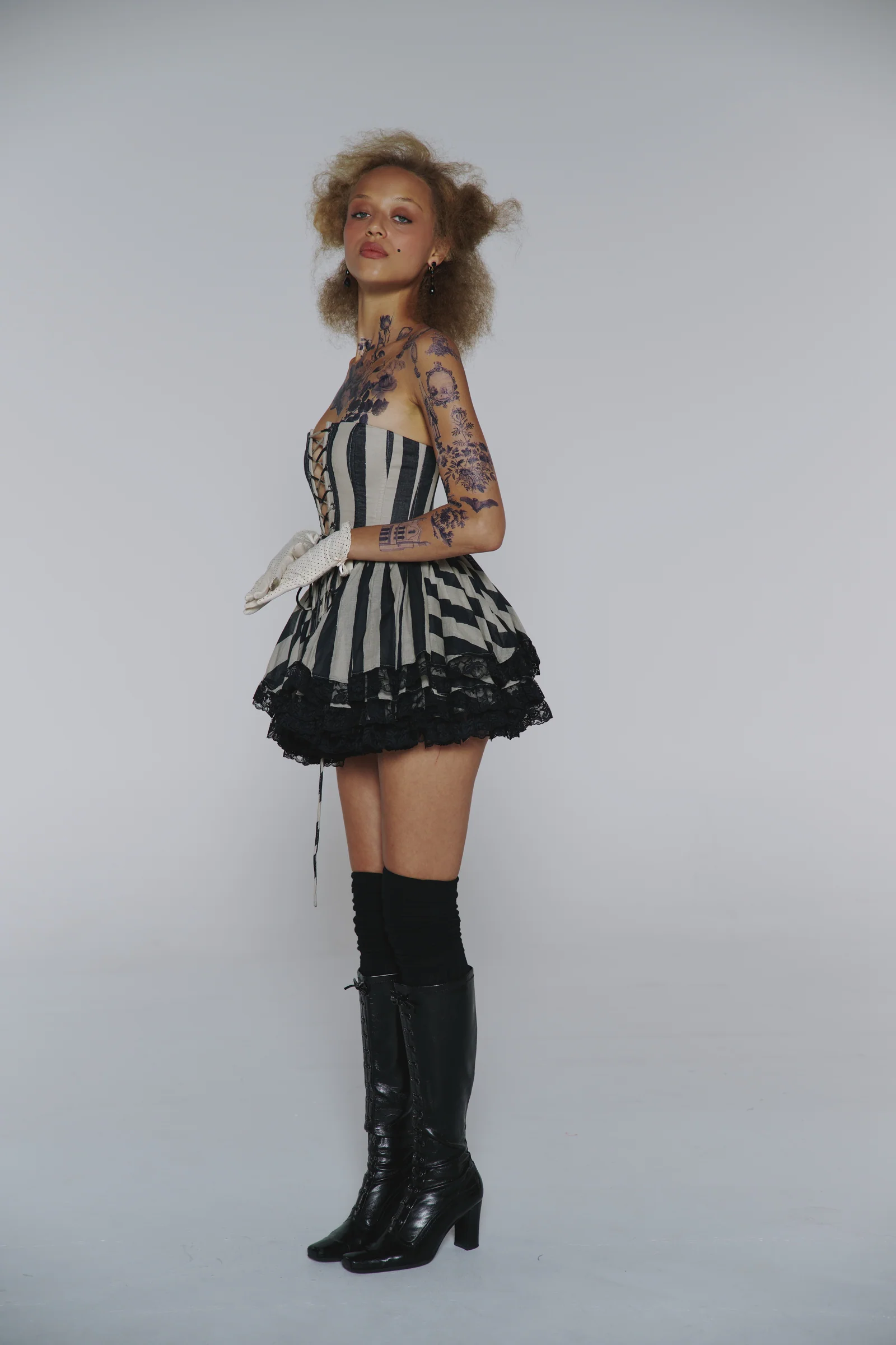 The Buccaneer Victorian Corset - Image 6