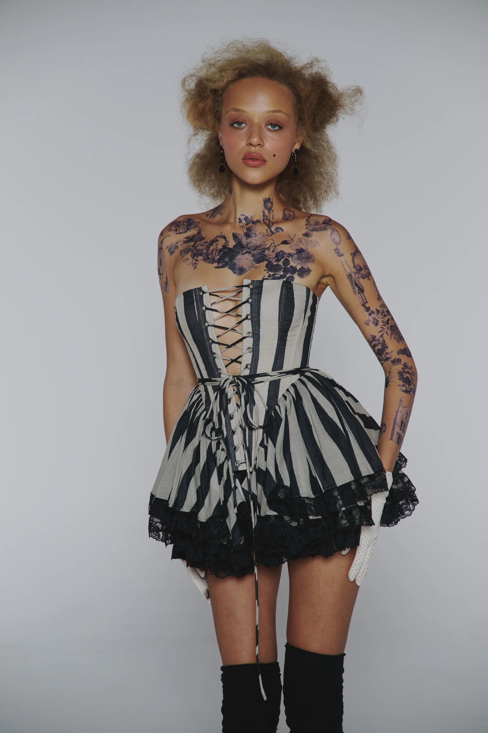 The Buccaneer Victorian Corset - Image 7