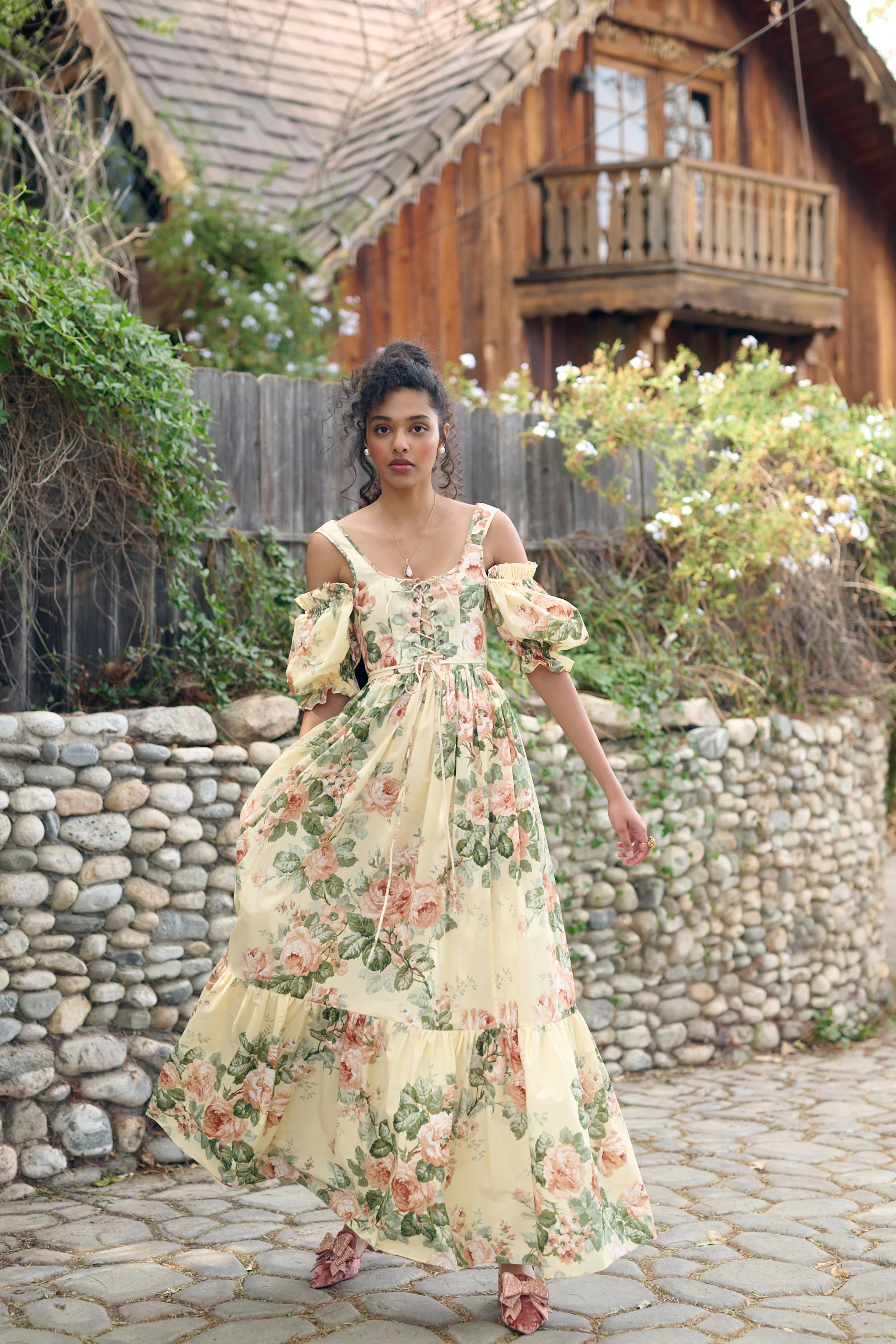 The Butter Rose Soft Corset - Image 17