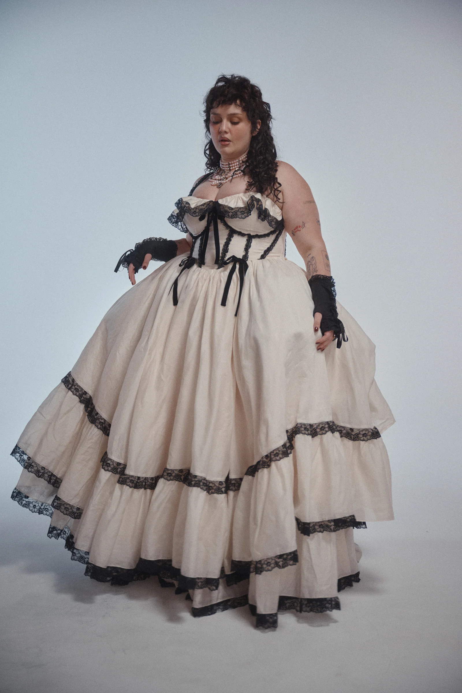 The Cabaret For Lovers Gown - Image 7