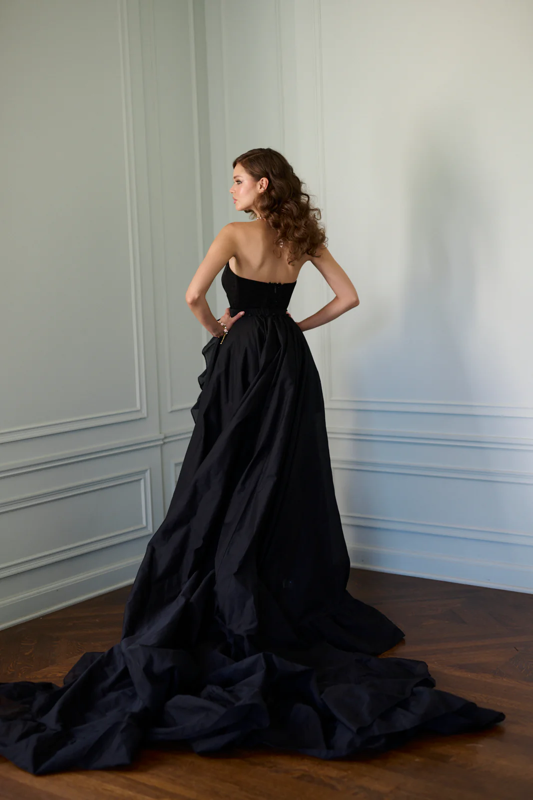 The Raven Duchess Tournure - Image 14