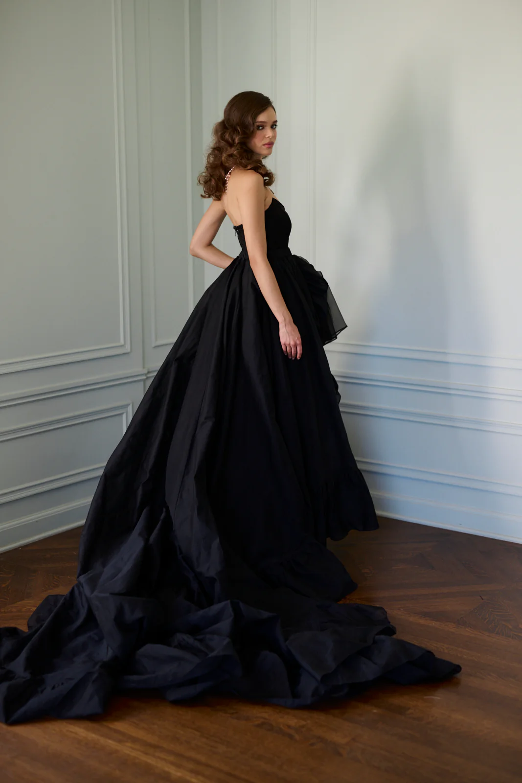 The Raven Duchess Tournure - Image 6