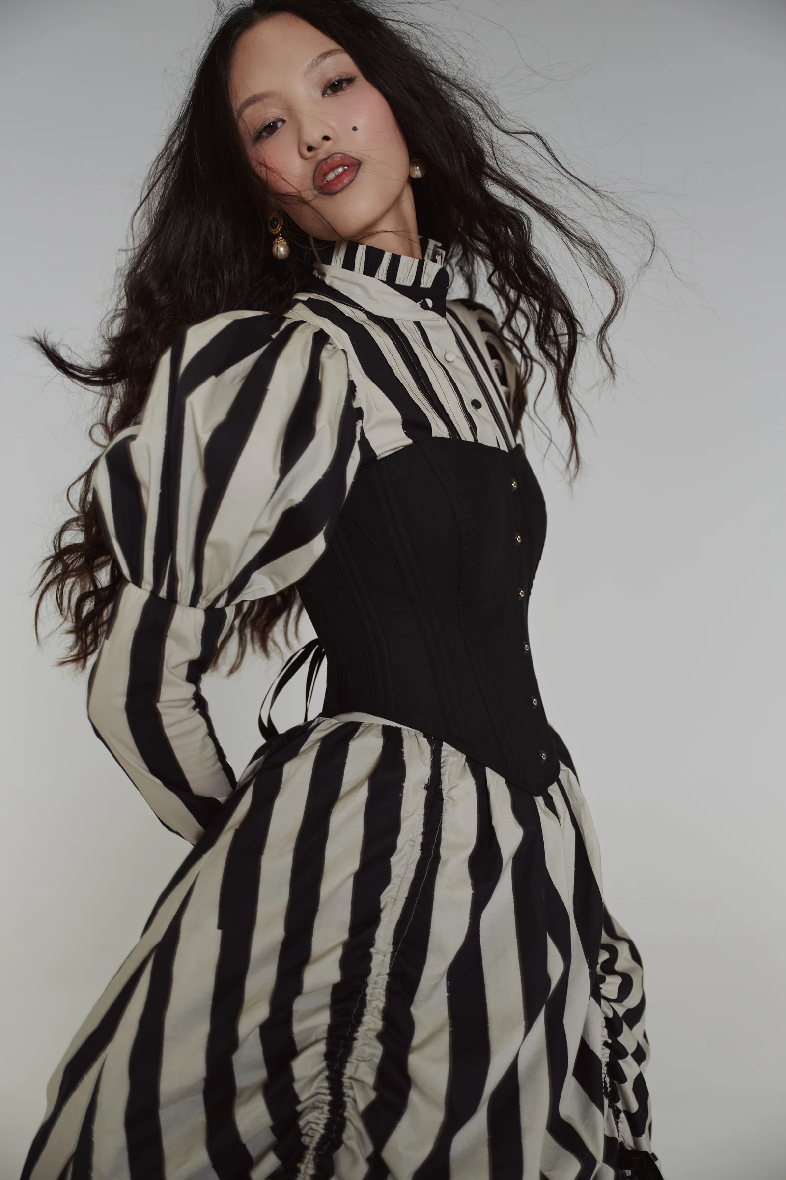 The Caviar Versailles Corset - Image 11