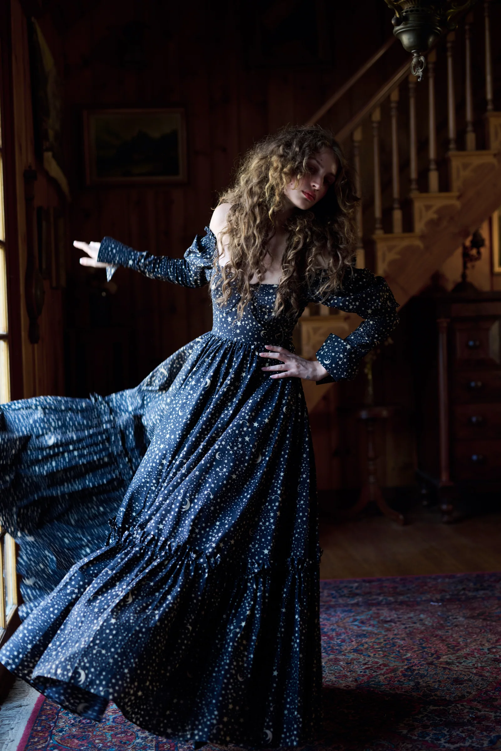 The Galileo Astronomers Gown - Image 8