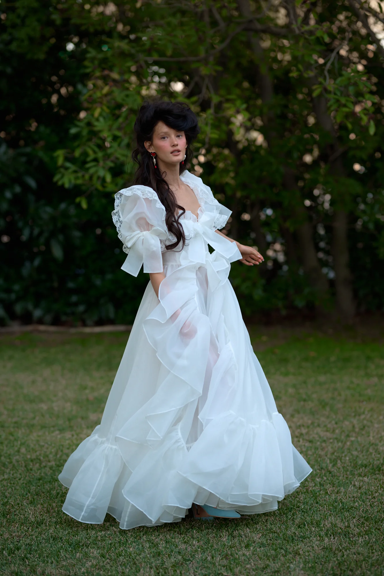 The Ivory Carriage Gown - Image 3