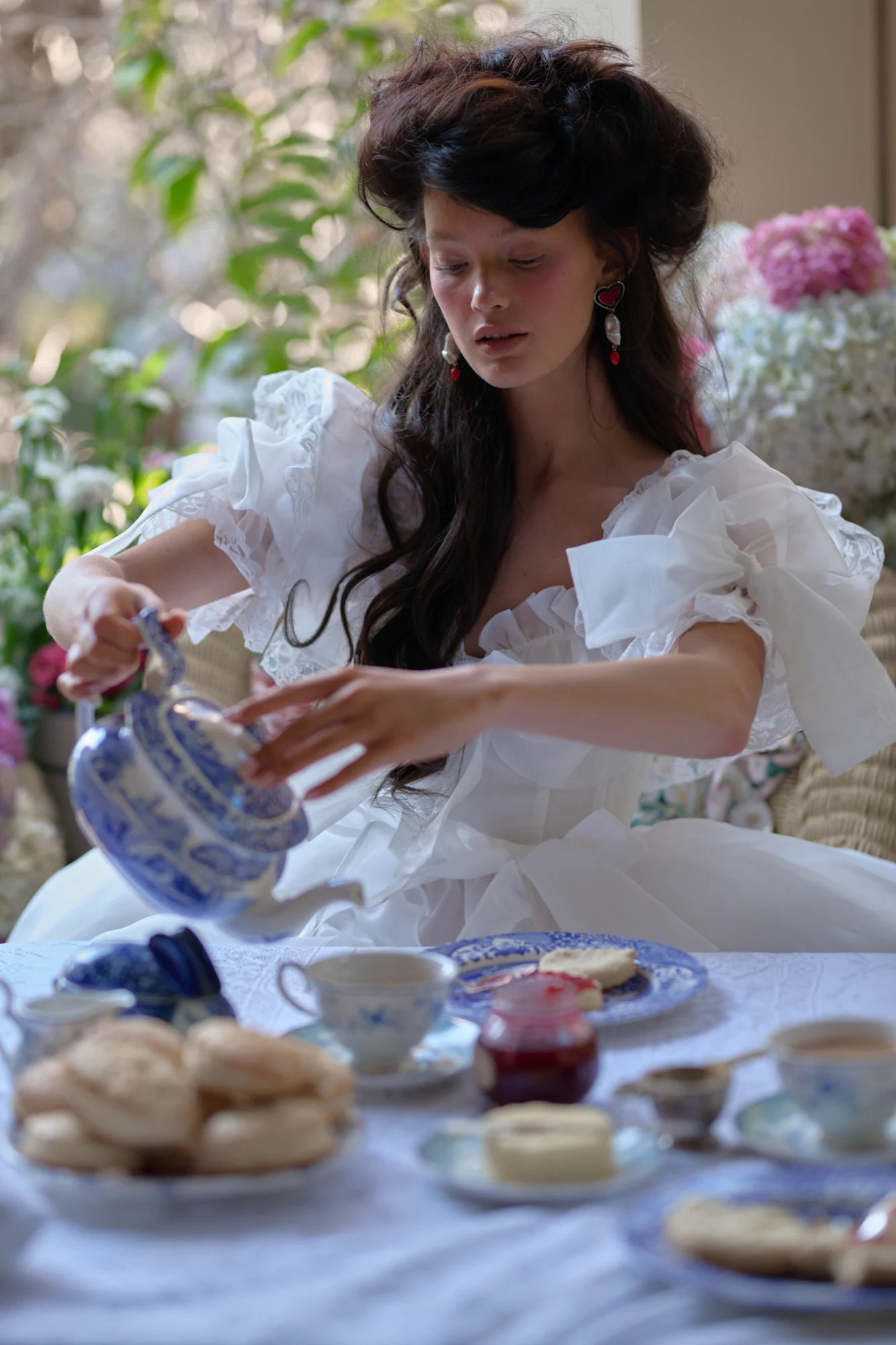 The Ivory Carriage Gown - Image 9