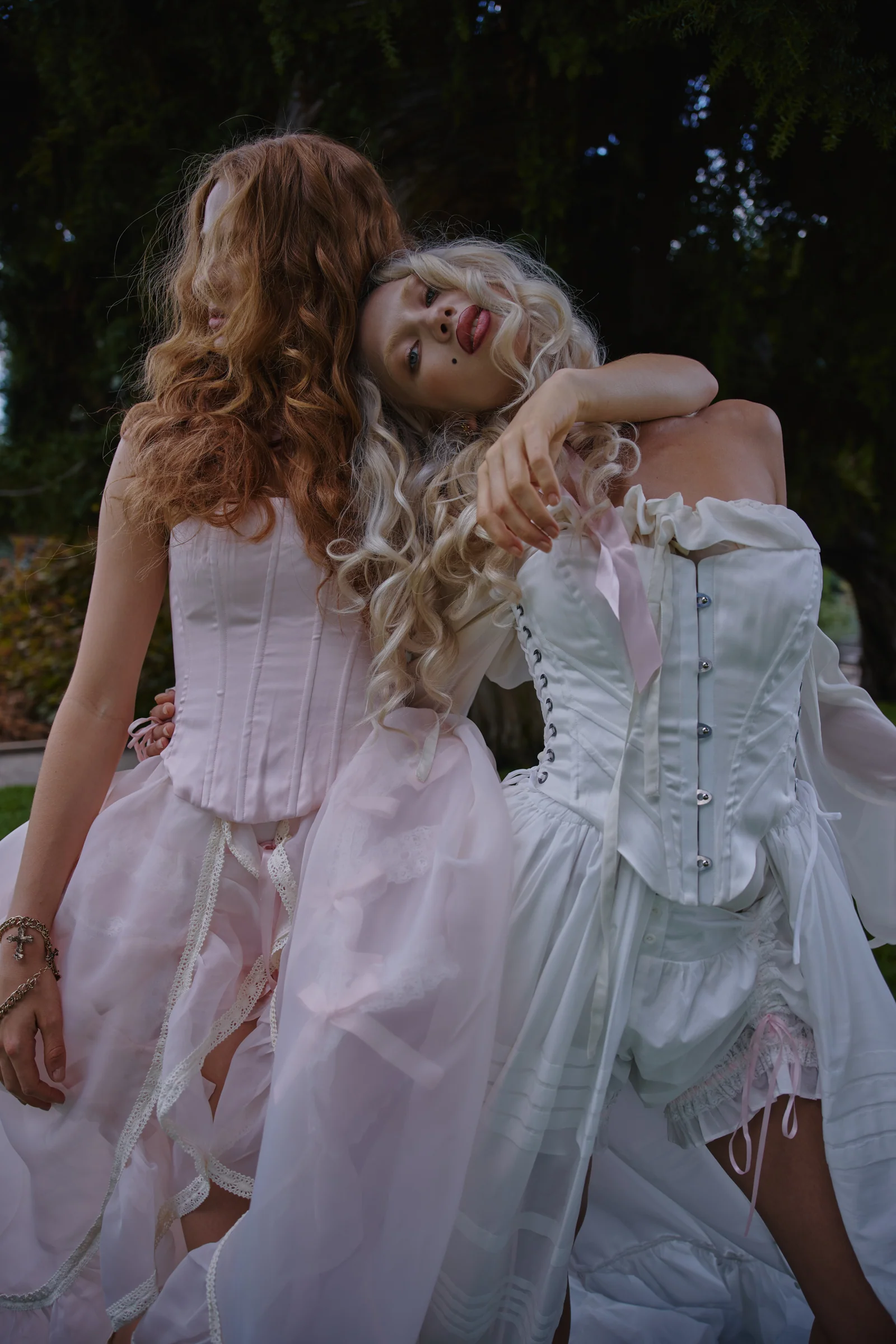 The Silk Vanilla Lagoon Corset - Image 19