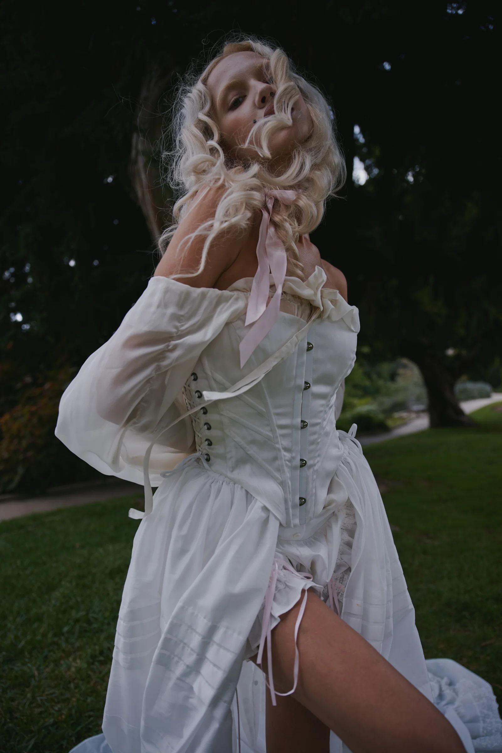 The Silk Vanilla Lagoon Corset - Image 7