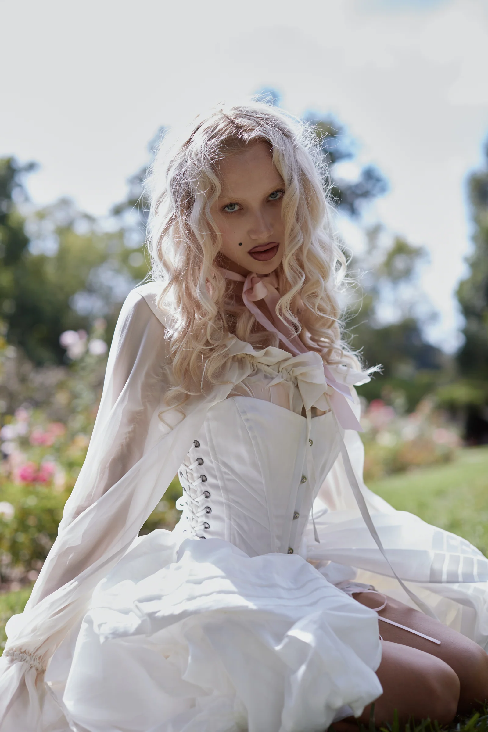 The Silk Vanilla Lagoon Corset - Image 8