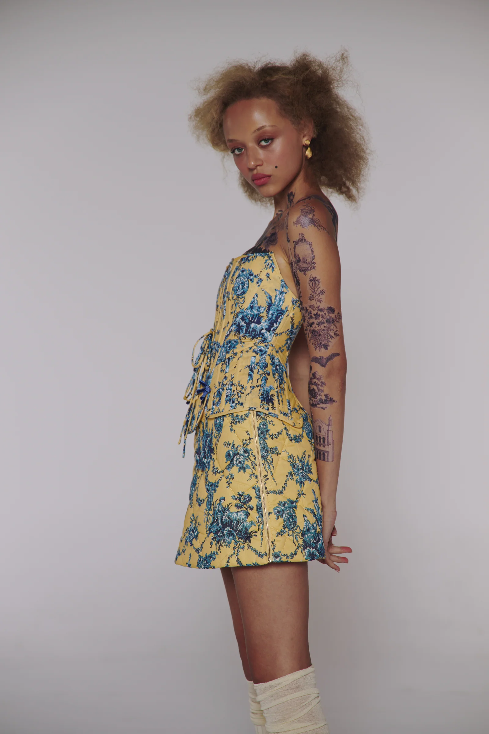 The Lumière Chamber Corset - Image 10