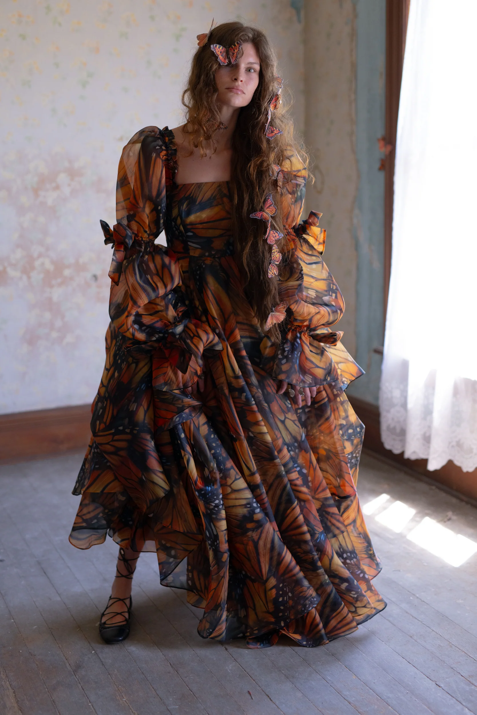 The Monarchy Capulet Gown - Image 12