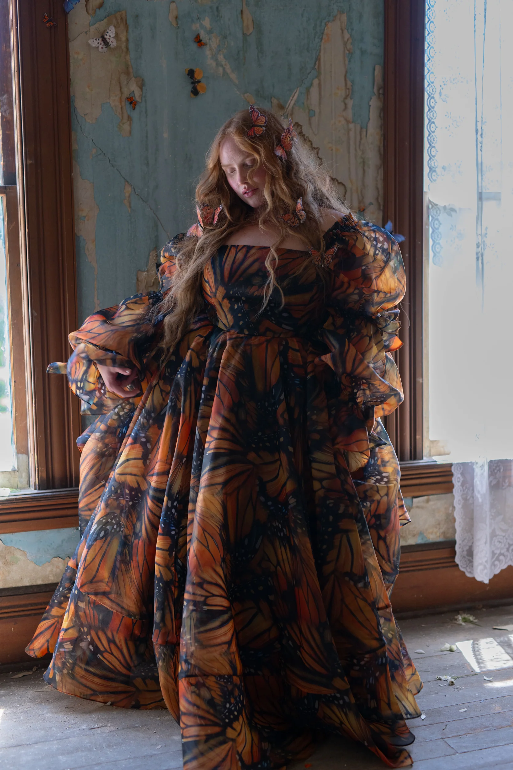 The Monarchy Capulet Gown - Image 21