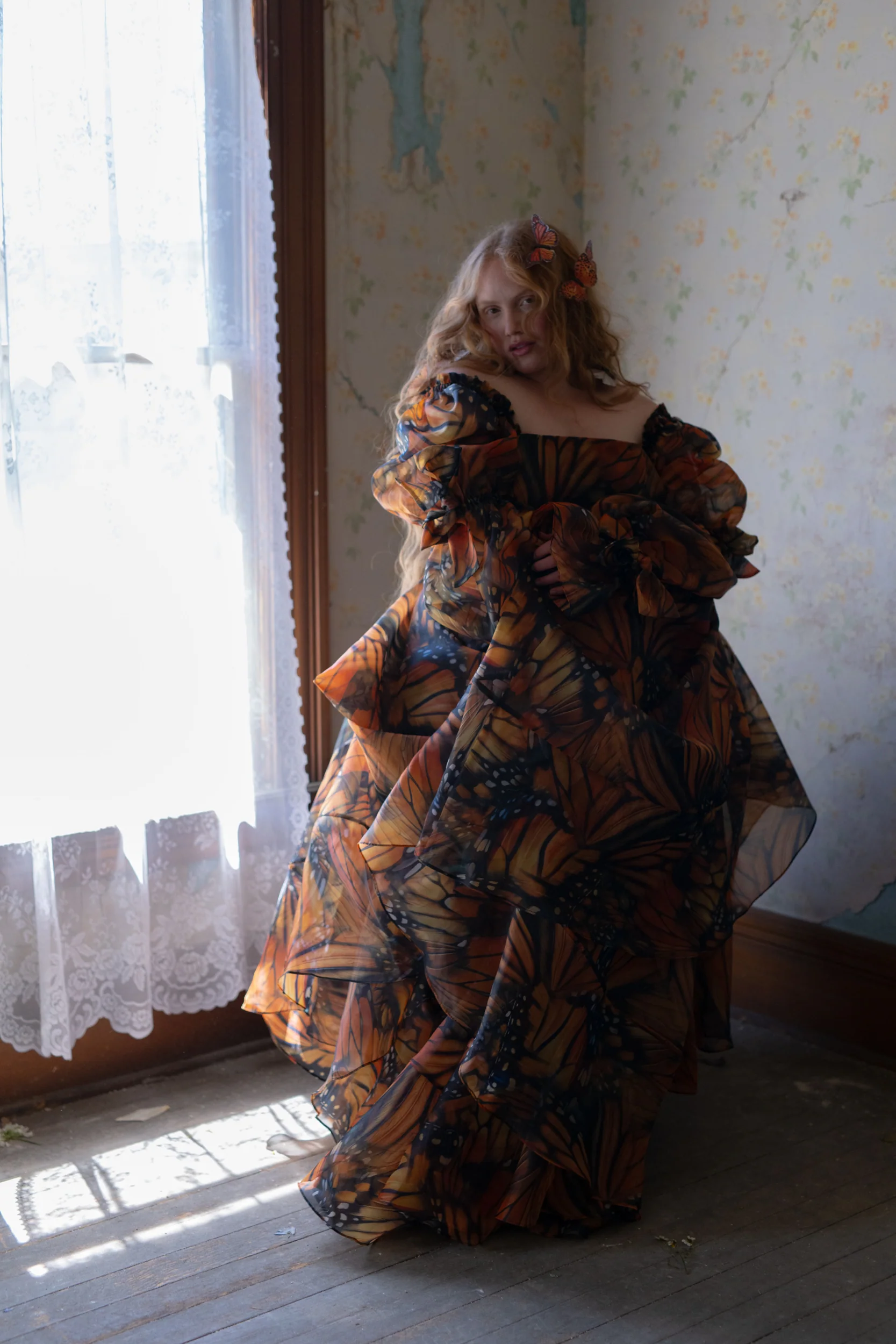 The Monarchy Capulet Gown - Image 6