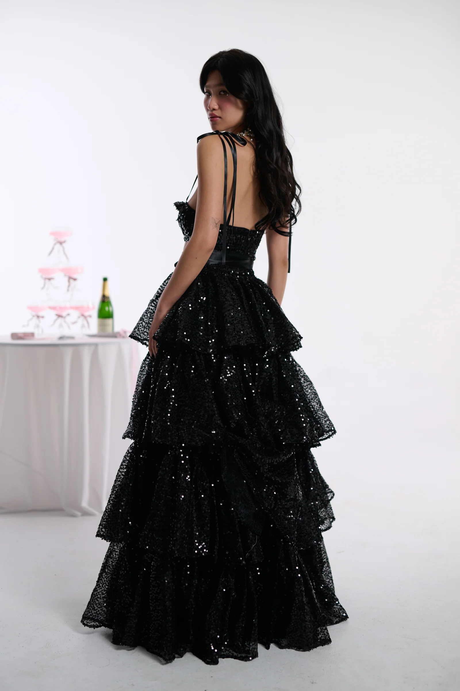 The Onyx Champagne Set - Image 5