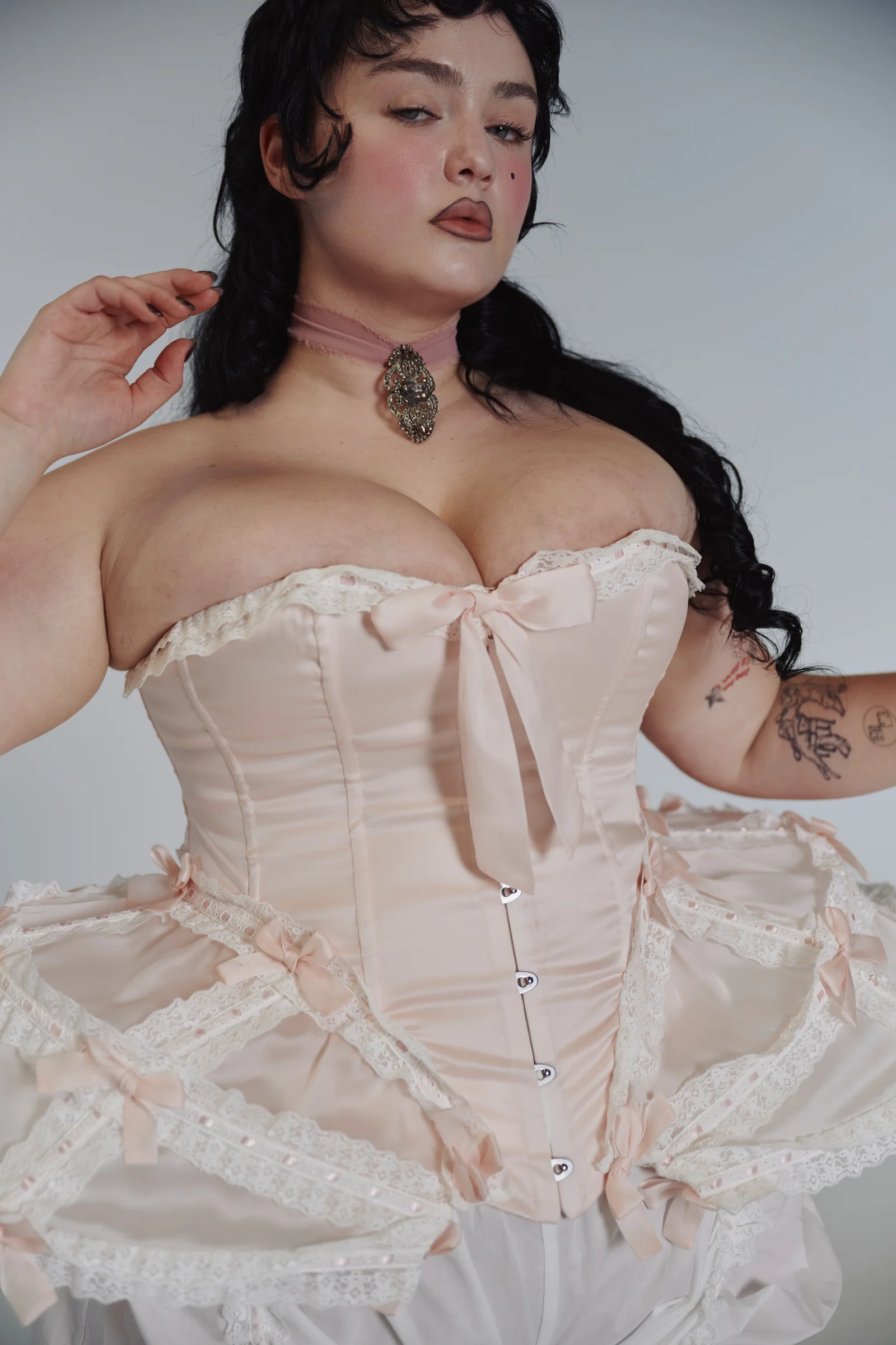 The Silk Satin Powder Gossamer Corset - Image 9