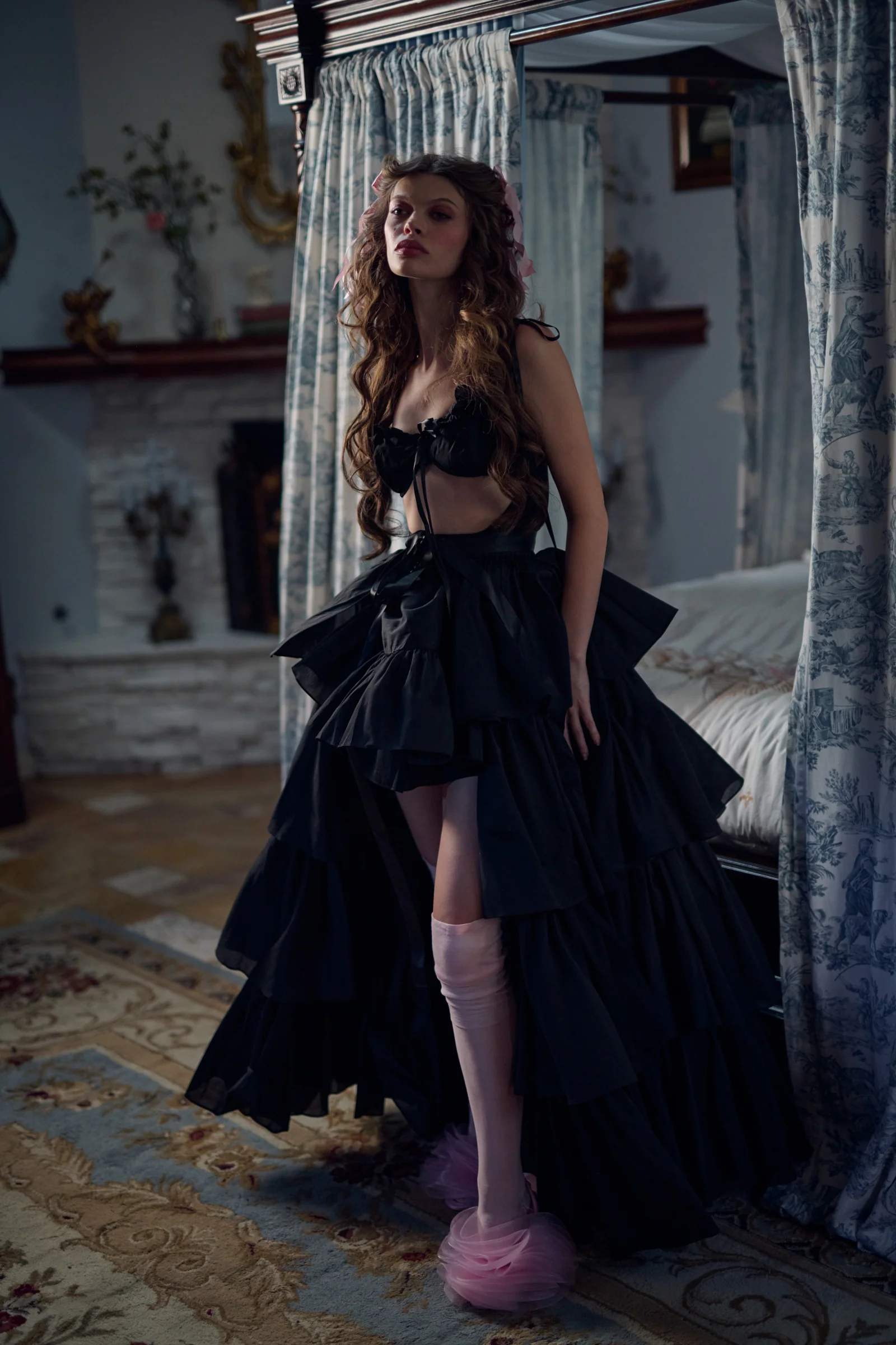 The Raven Champagne Set - Image 11