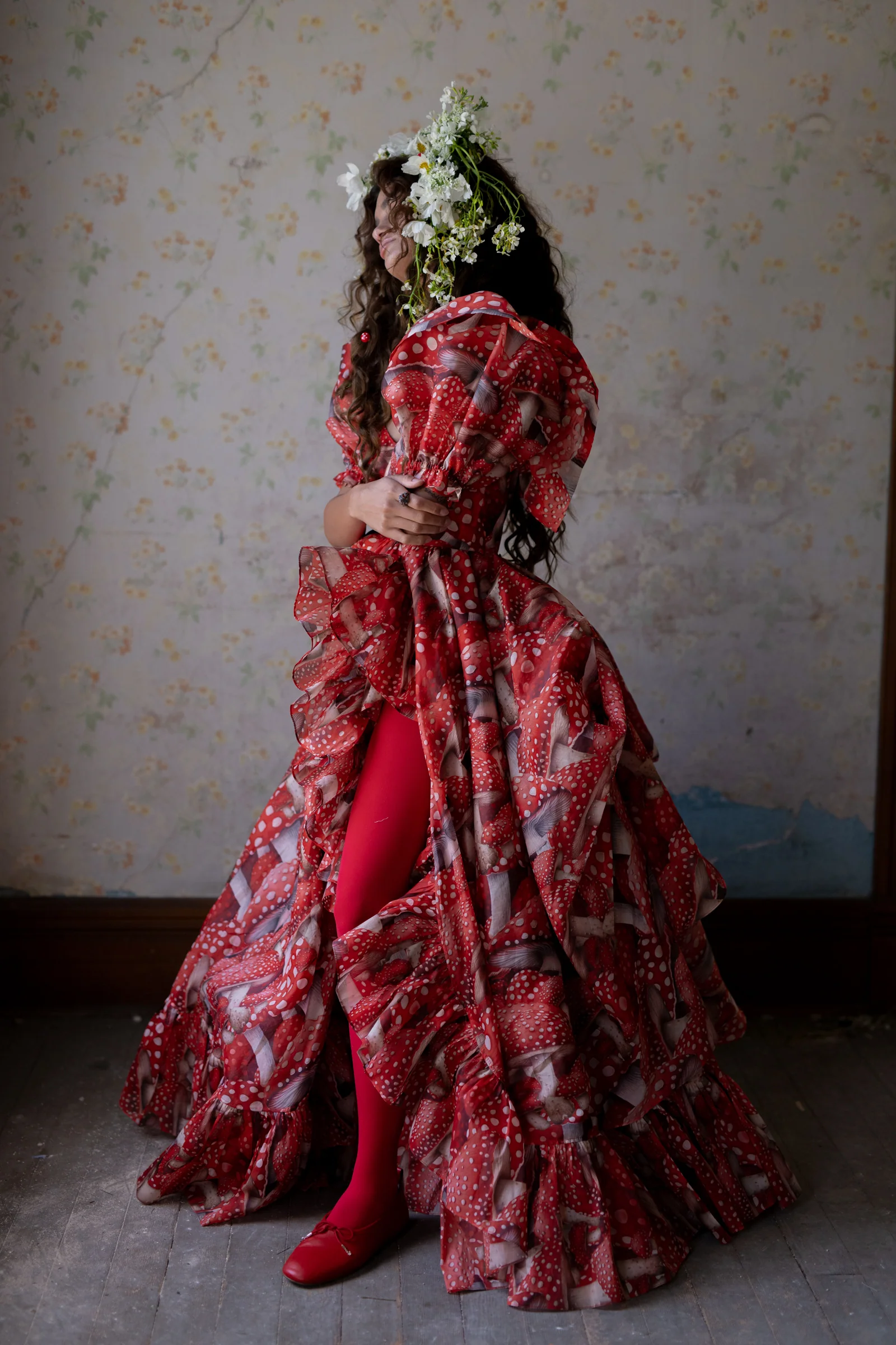 The Toadstool In Bloom Bridal Gown - Image 14