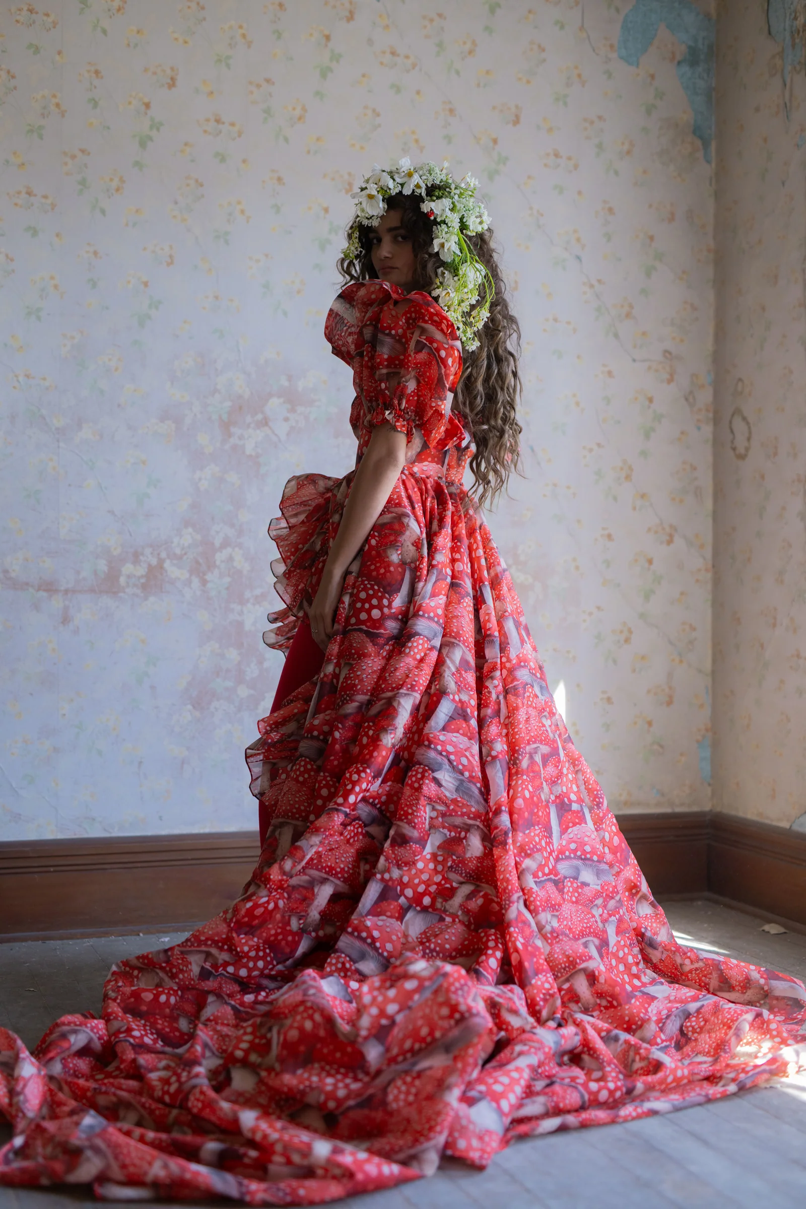 The Toadstool In Bloom Bridal Gown - Image 7
